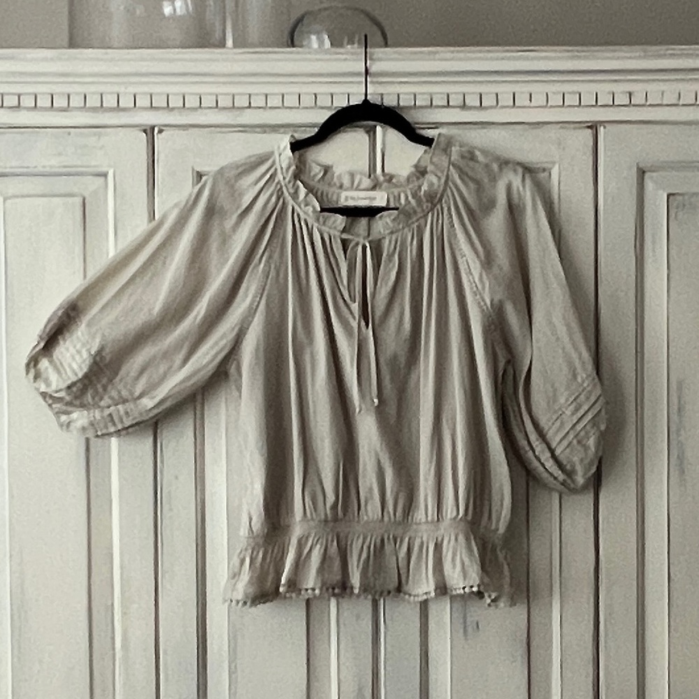🟠NWT BY TOGETHER Ruffle Tie Neck Blouse w/Crochet Detail in Light Gray SMALL